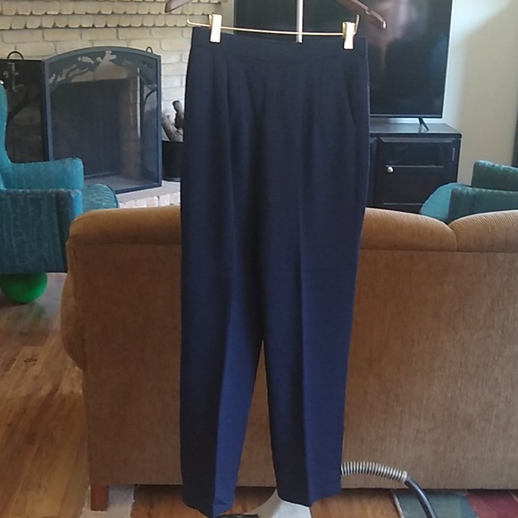 St. John Knit Classic Navy Blue Pant Suit SZ 4/S. - Picture 5 of 12